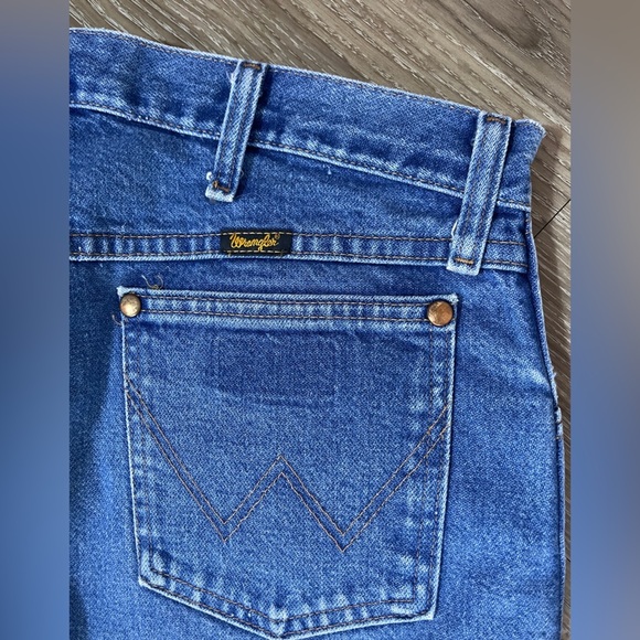 Wrangler Classic Blue Men's Cut Off Jeans sz 33 - Picture 4 of 9